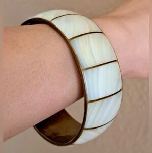 Vintage Golden Brass Mother of Pearl Inlay Shell Bangle Bracelet late 70’s